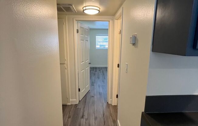 2 beds, 1 bath, 900 sqft, $2,095, Unit Unit 08