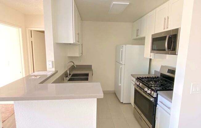 1 bed, 1 bath, 608 sqft, $1,641, Unit 219