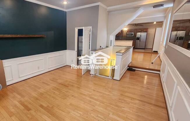 532 E 35 ST