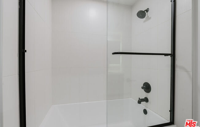 Studio, 1 bath, 569 sqft, $3,395, Unit 718