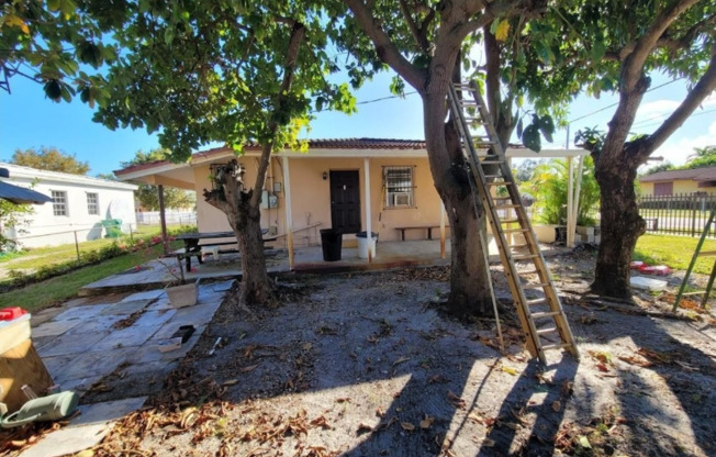 5451 SW 5 TER