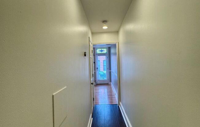 Charming 2 Bedroom/ 2 Bathroom Townhome in Riverside neighborhood, MD!