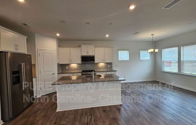 14036 PENBURY LN