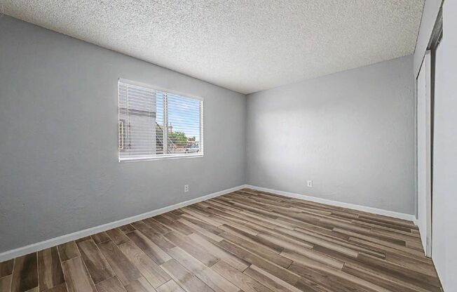 2 beds, 1 bath, 500 sqft, $925, Unit 102