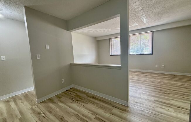 2 beds, 1 bath, 740 sqft, $1,025, Unit 3630-02