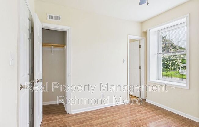 2400 BARTON AVE