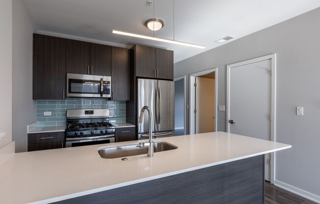 2 beds, 2 baths, 869 sqft, $3,950, Unit 1552-201