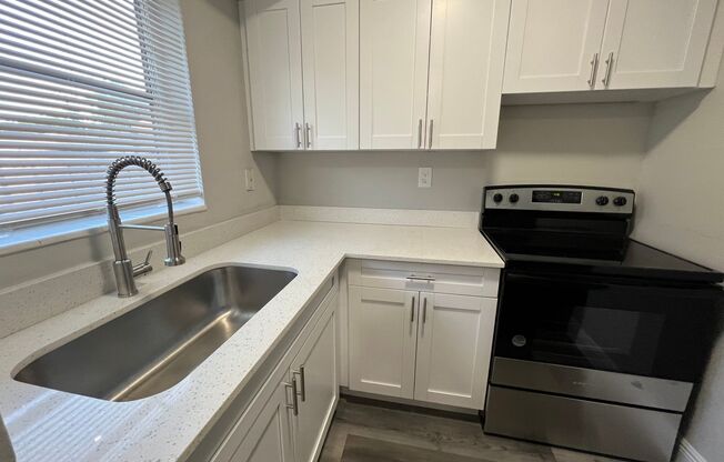 1 bed, 1 bath, 650 sqft, $1,575, Unit Unit 5