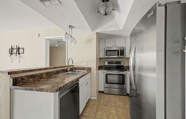 2 beds, 2 baths, $1,395, Unit # 1086