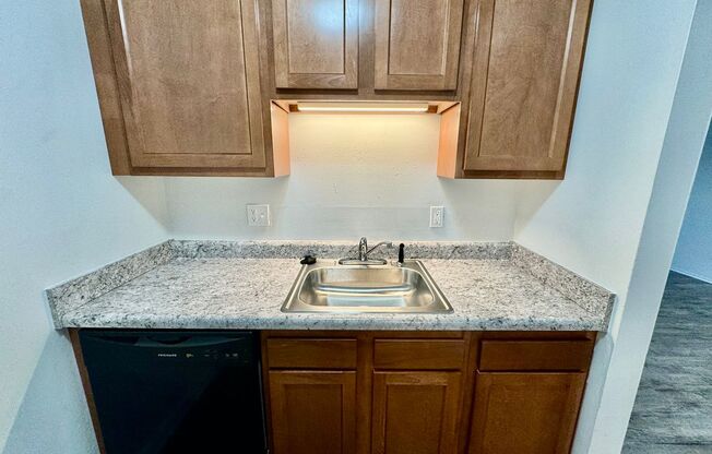 1 bed, 1 bath, 700 sqft, $1,095, Unit #205