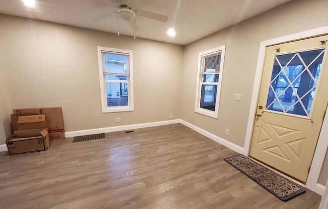 3 beds, 1 bath, $1,600