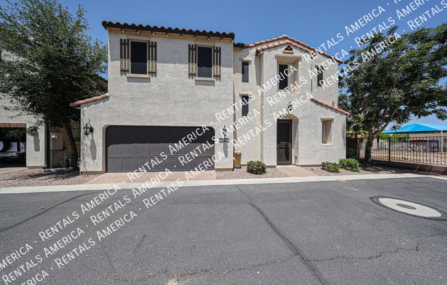 1930 S SYCAMORE PL