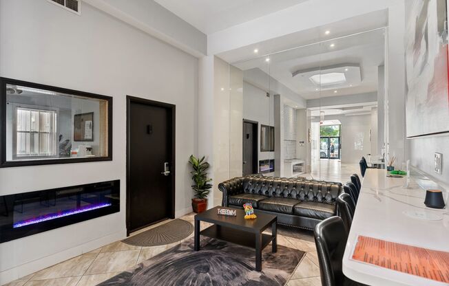1 bed, 1 bath, 408 sqft, $1,795, Unit 906