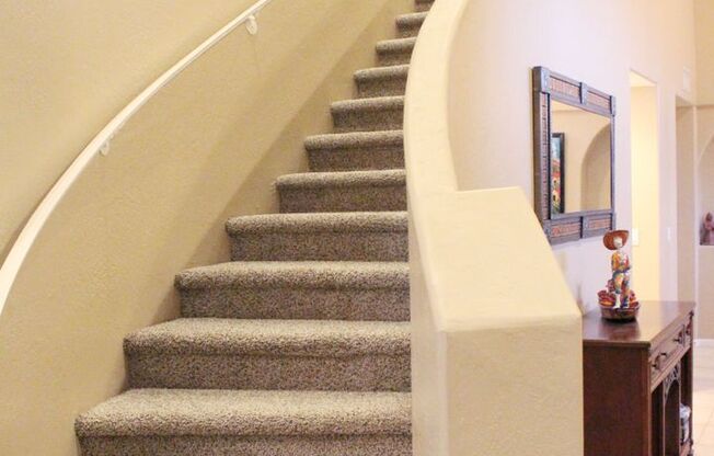 3 beds, 2.5 baths, $2,800