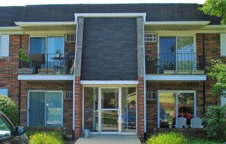 2411 OGDEN AVE