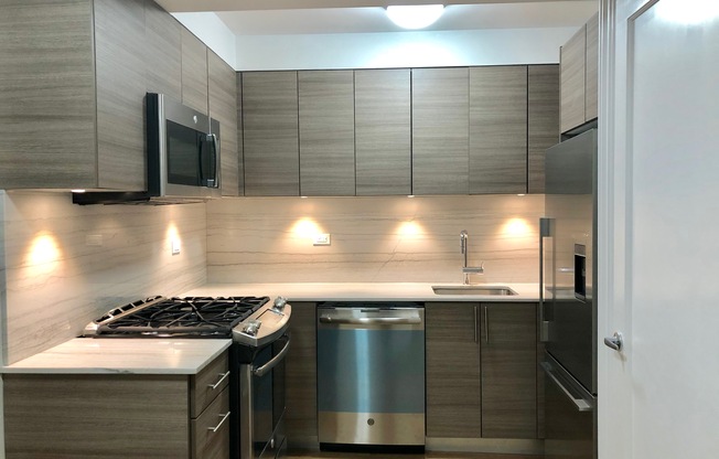 1 bed, 1 bath, $4,795, Unit 2BW