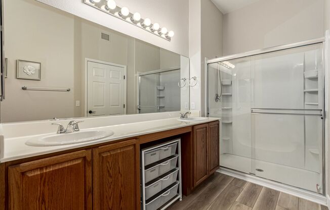 2 beds, 2 baths, $1,750, Unit # 2233
