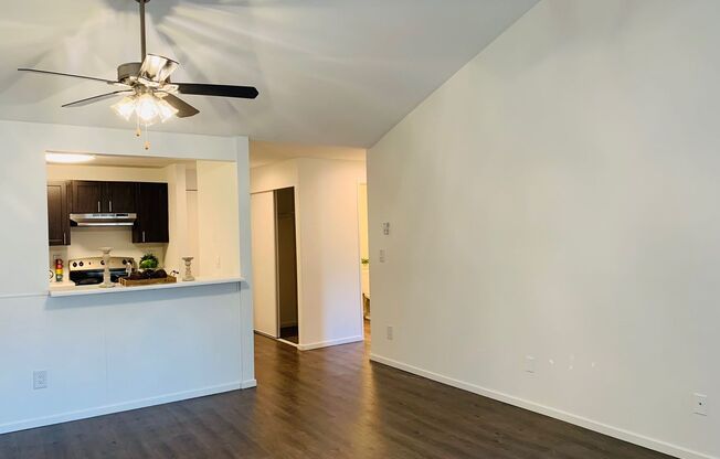 1 bed, 1 bath, 800 sqft, $2,050, Unit 308