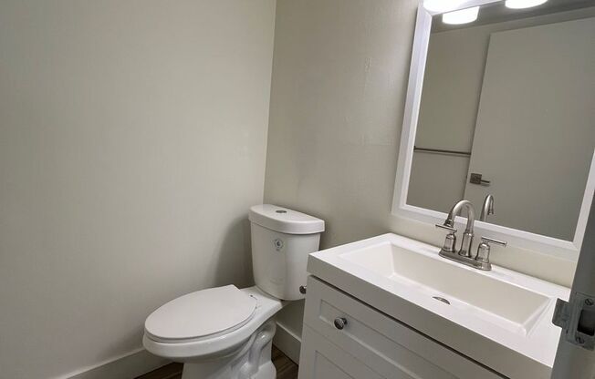 2 beds, 1.5 baths, 950 sqft, $1,545, Unit 335W