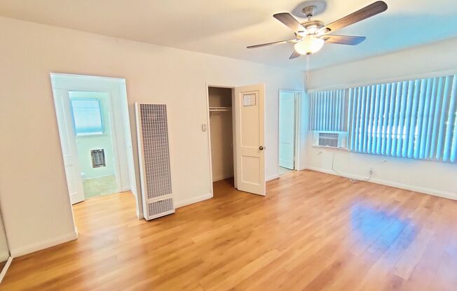 Studio, 1 bath, 500 sqft, $1,695, Unit 05