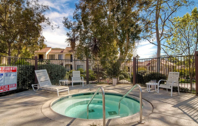 Charming 1 Bedroom Condo in Stoney Brook