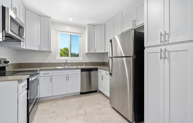 Upgraded kitchen and appliances in Sherman Oaks apartment