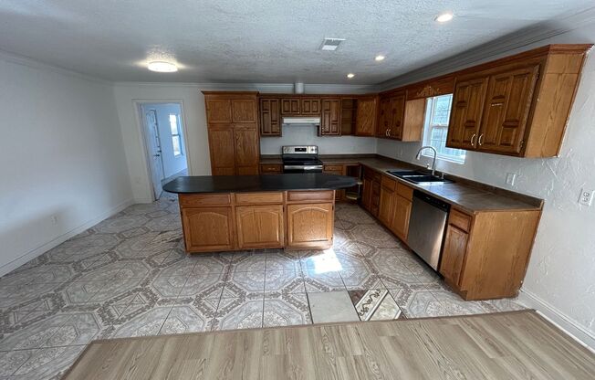 Discover the home and live like royalty!