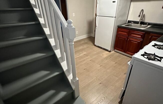 1 bed, 1 bath, $925