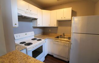 4 beds, 2 baths, $525