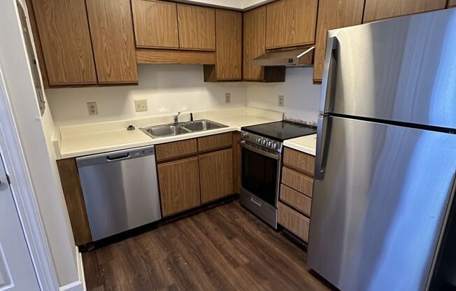 1 Bedroom 1 Bathroom Condo!