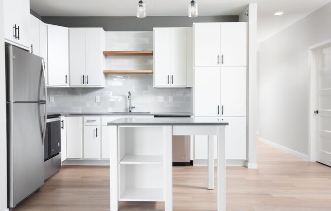 2 beds, 2 baths, 1,099 sqft, $1,525, Unit 408