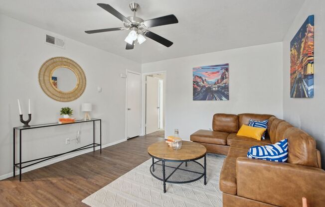 1 bed, 1 bath, 600 sqft, $837, Unit 1048