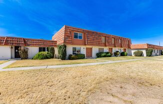 Charming Glendale Townhouse
