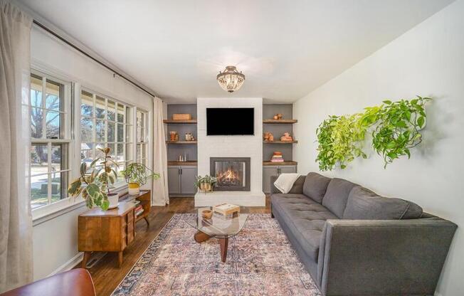 4129 TAMERLANE DR