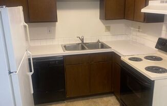 2 beds, 1 bath, $1,200, Unit 1904