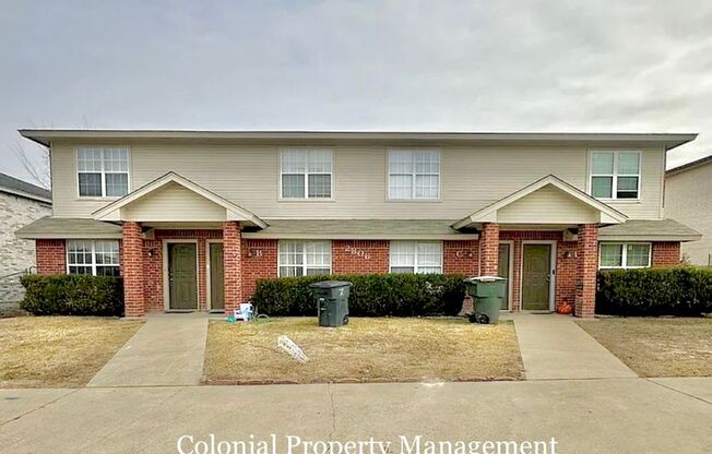 2806 LEROY CIR