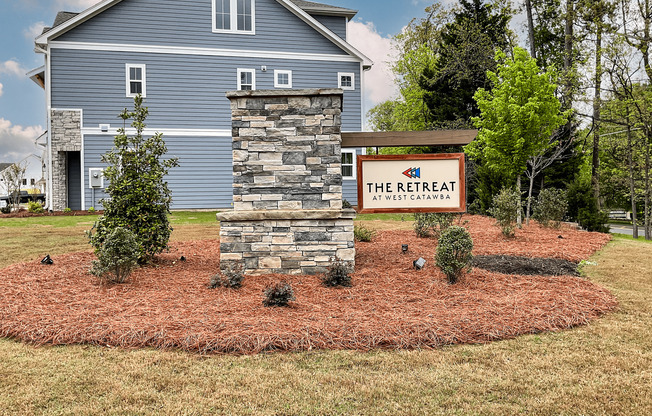 3 beds, 2.5 baths, $2,800