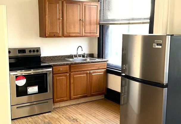 Studio, 1 bath, 248 sqft, $700, Unit 903