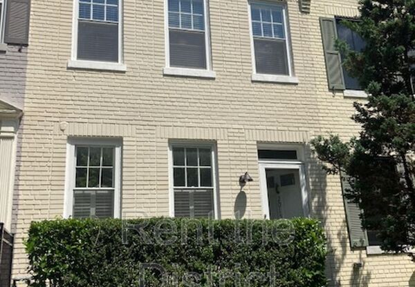 2015 37 ST NW