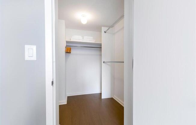 2 beds, 2 baths, $7,095, Unit 2410