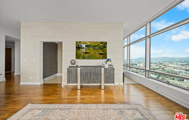 2 beds, 3 baths, 1,700 sqft, $9,500, Unit 37K