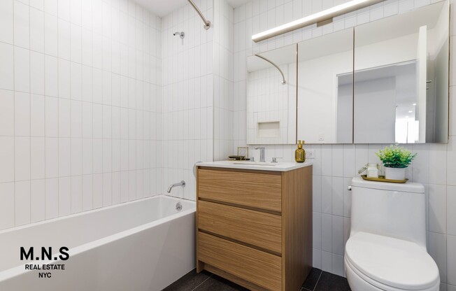 Studio, 1 bath, $3,595, Unit 9K
