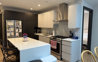 2 ROSECLAIR ST