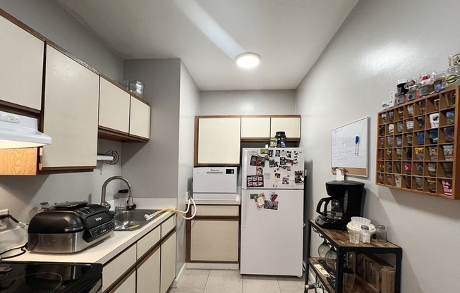 1 bed, 1 bath, 644 sqft, $1,900, Unit 3