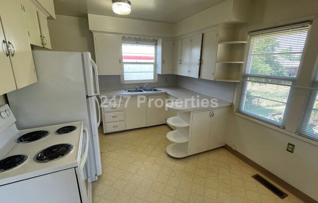 Cozy 2 BD | 1 BA Apartment w/ Full Basement + Laundry Hook-ups