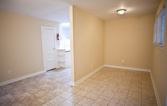 1 bed, 1 bath, $1,100, Unit Apartment B