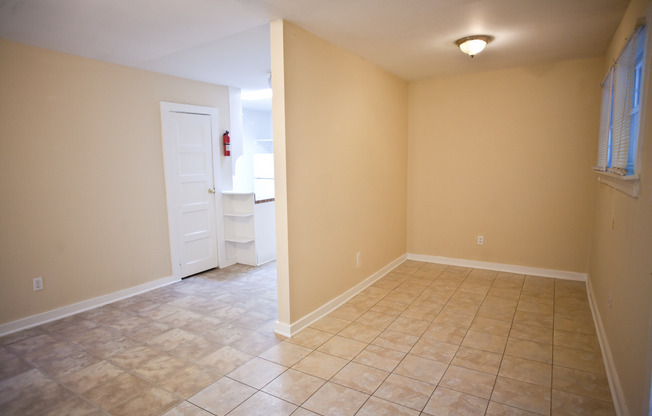 1 bed, 1 bath, $1,100, Unit Apartment B