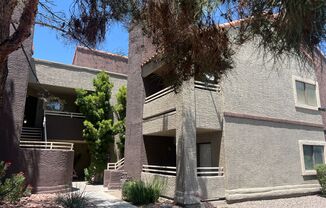 Ground Floor Condo. Granite Kitchen. Upgrade flooring and bathroom. HOA Pool and Tennis