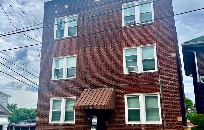 *** Spacious Apartments in Dormont * Pet Friendly * Walk to W. Liberty Ave Shops * Available Now ***