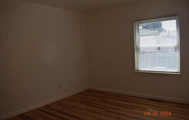 Charming Two-Bedroom, One-Bath Unit – Available Now in Chula Vista!